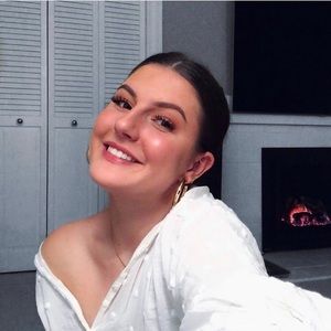 Meet your Posher, Lea